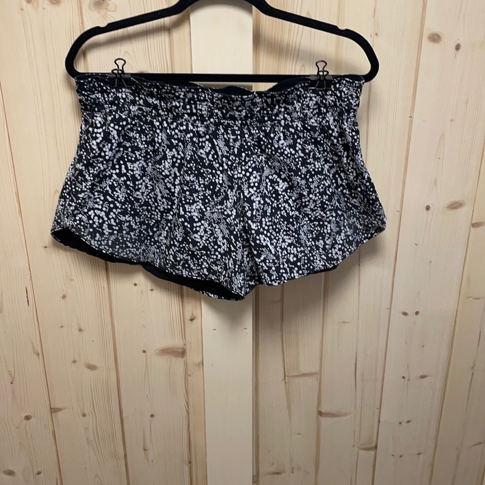 Reversible Lululemon shorts